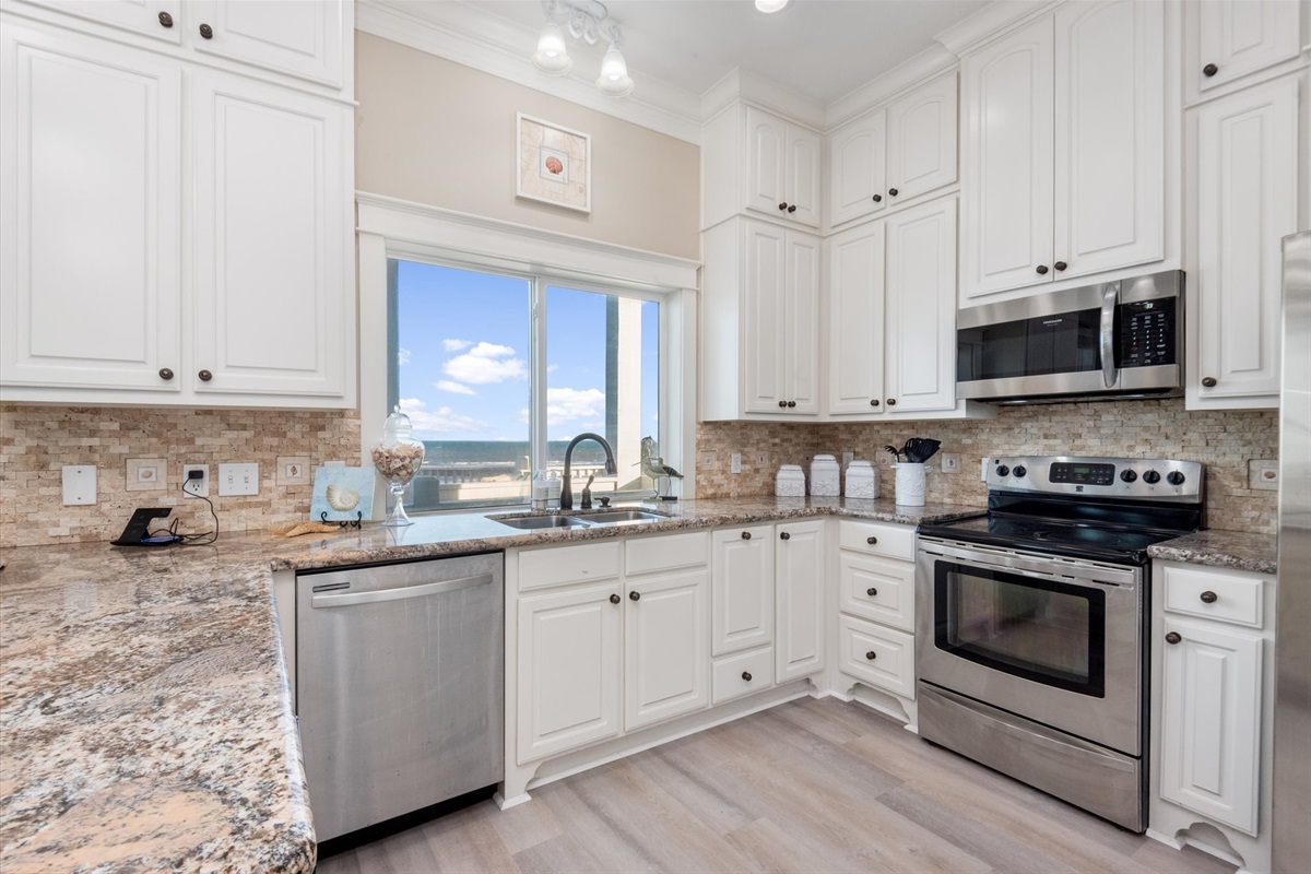 48e3f82c55c04a6a8a93b41a9ec284fc Large | Beachhouse | Texas | TX | Vacation Homes | Galveston | Crystal Beach | Kokomo | Breezy Days | Beachfront Elegance | Sunrise Serenity | Southern Sands Property Management, LLC