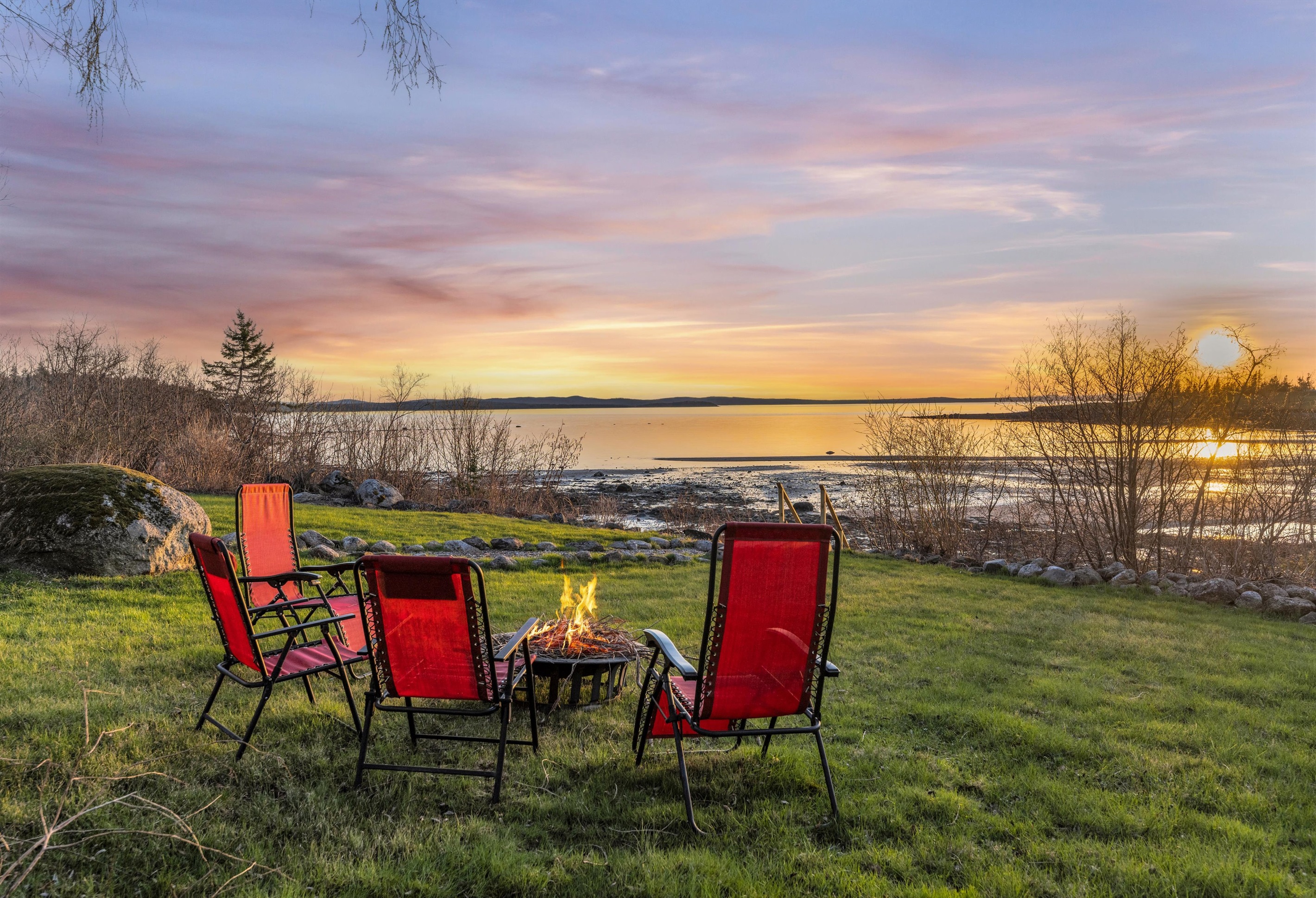 Patio dining with incredible lake view