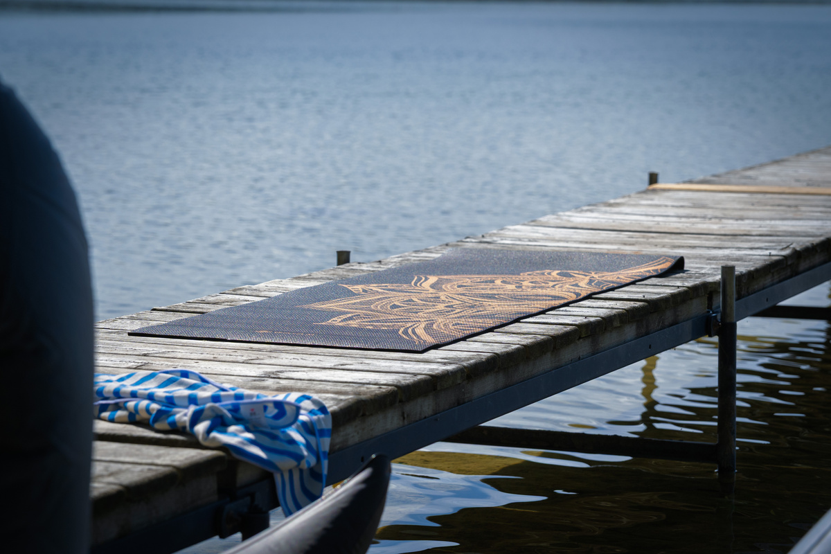 Morning stretches or an evening flow—choose your favorite time, roll out your mat, and let Lake Ann set the pace. Find a little stillness in the dockside serenity of The Loons’ Nest. 🌿💙