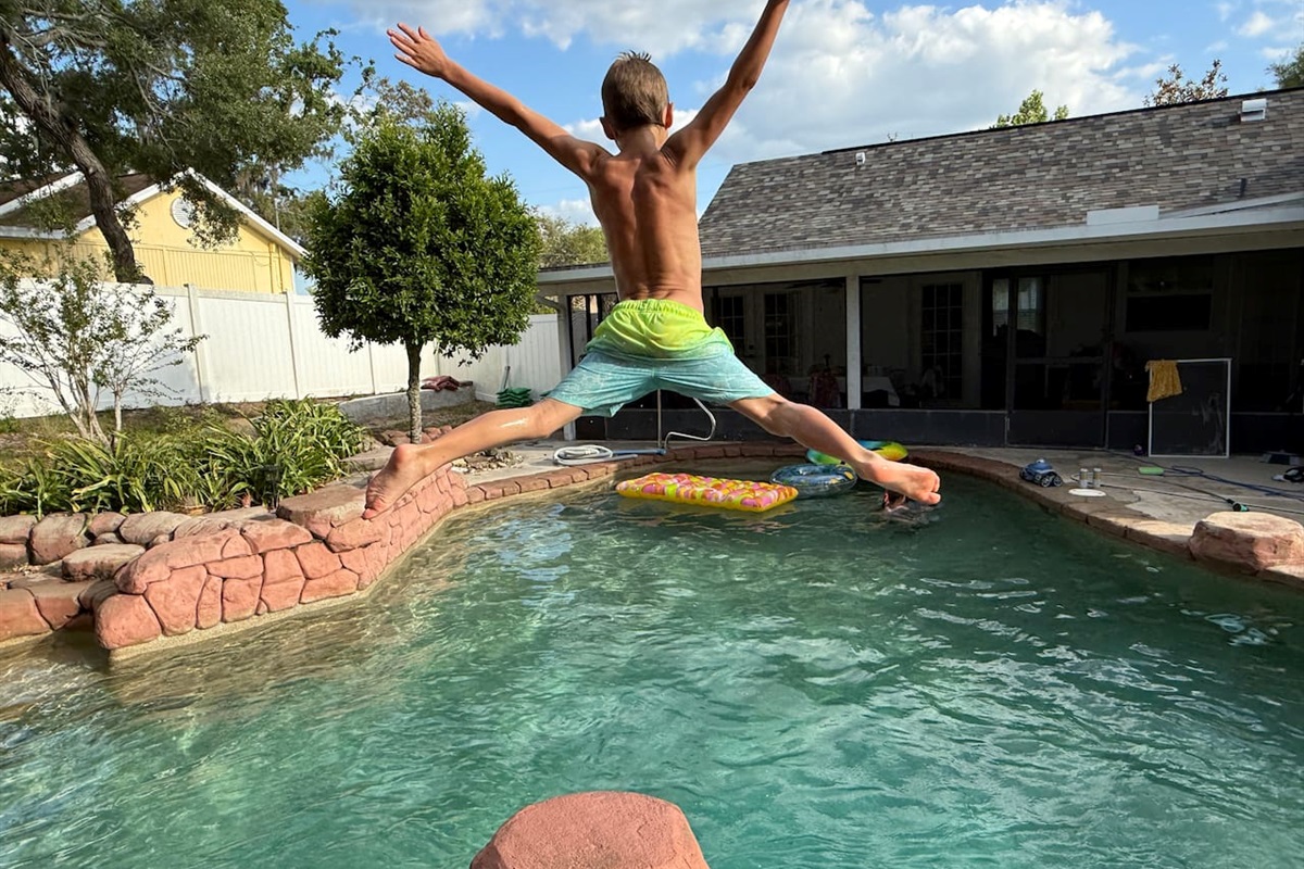 You will not resist jumping into this pool! 