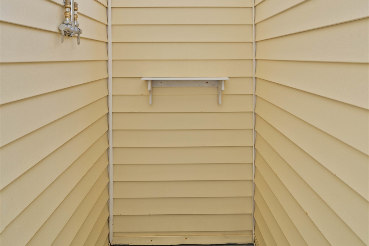 Private Outdoor Hot and Cold Shower