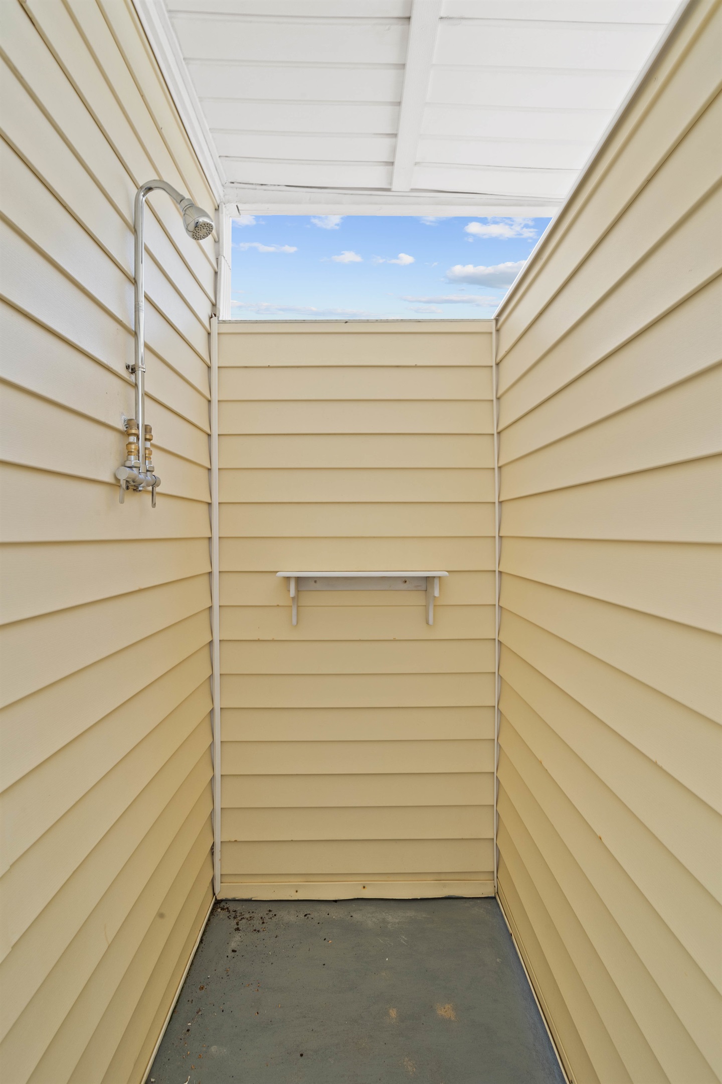 Private Outdoor Hot and Cold Shower