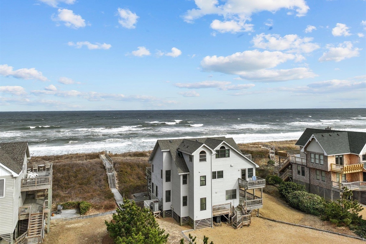 Private access to the beach in Sanderling Community