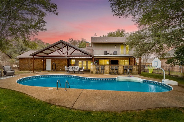 Pool | On Golf Course | 3BR | Close to Tarleton