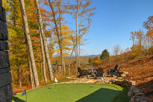 Private putting green overlooking the mountains