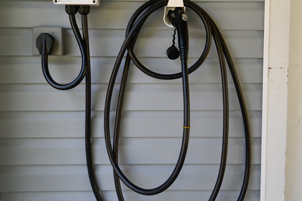 EV Level 2 Charger to power back up.