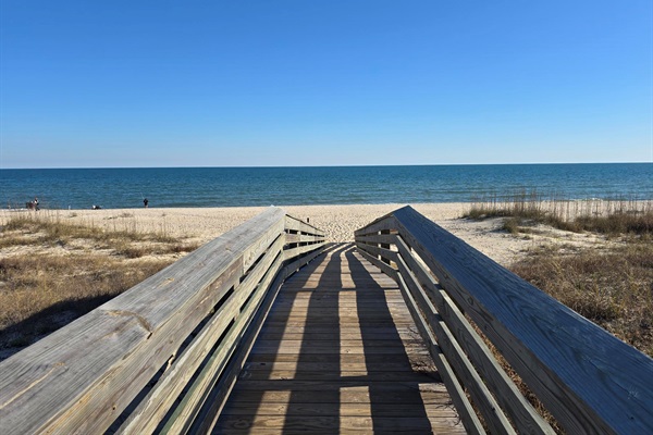 An easy beach walk-over with no steps makes getting to the beach easy