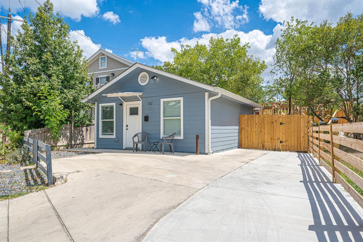 Front of house and driveway