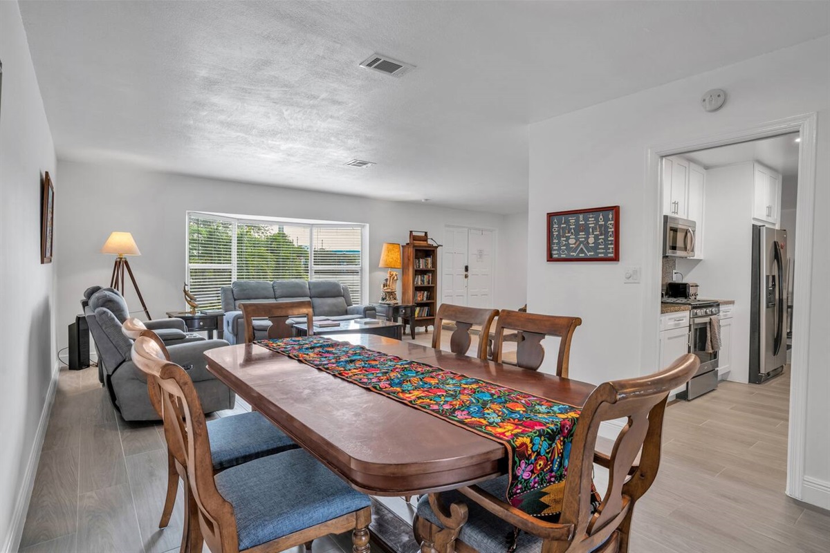 Dining room with expandable table.