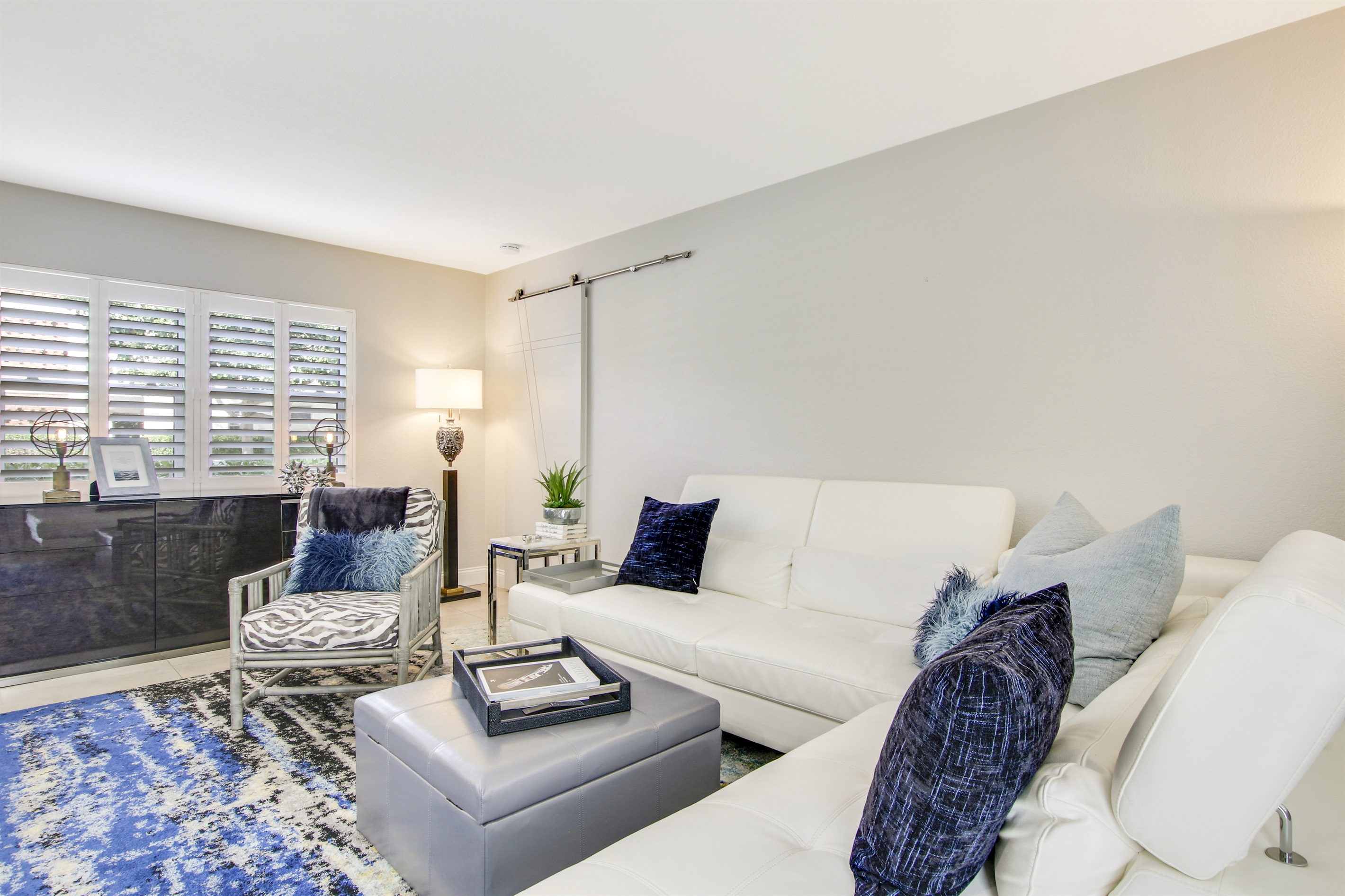 Living area with leather sectional