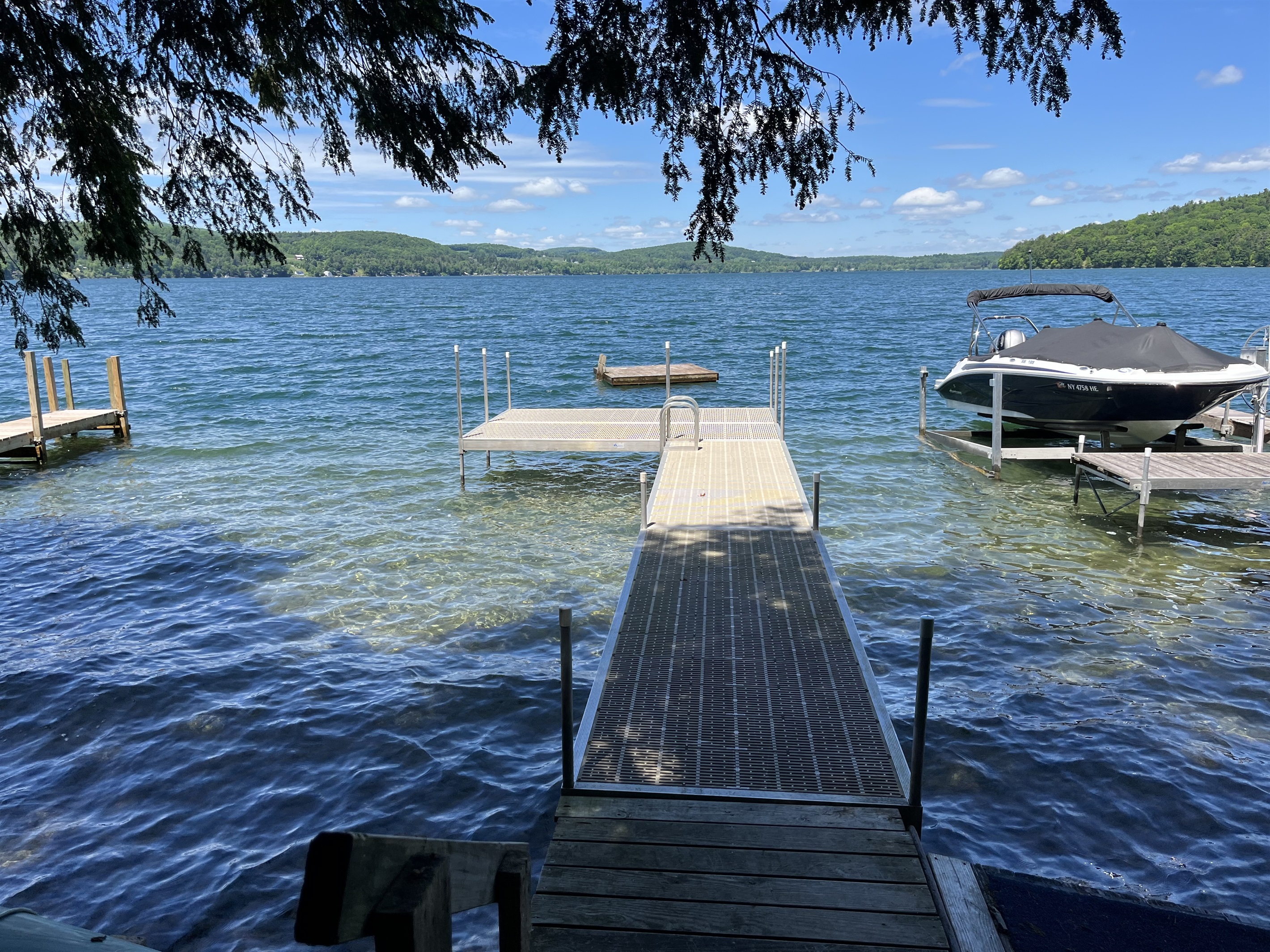 Cardinal Cottage - shared neighborhood dock