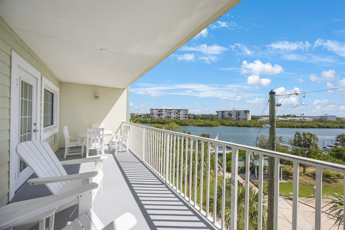 Unit 4412's back private balcony, waterview of Intracoastal