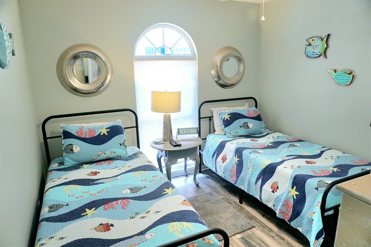 Bedroom 3 - 2 Twin Beds