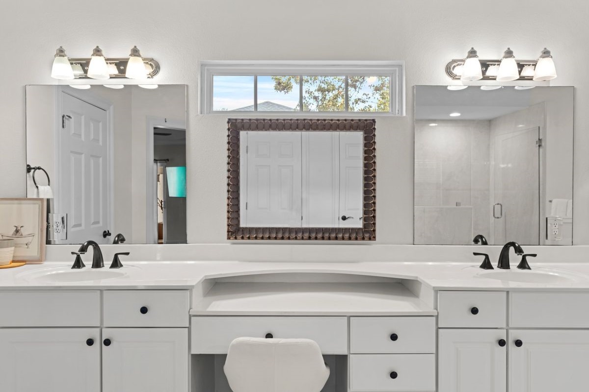 Dual Vanity area - Primary Bathroom