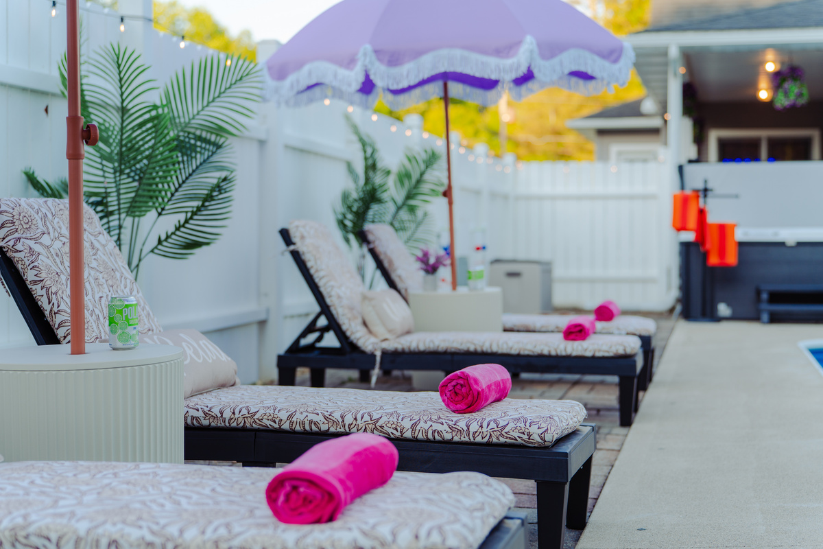 Relax between swims and enjoy the fresh air from your private poolside retreat.