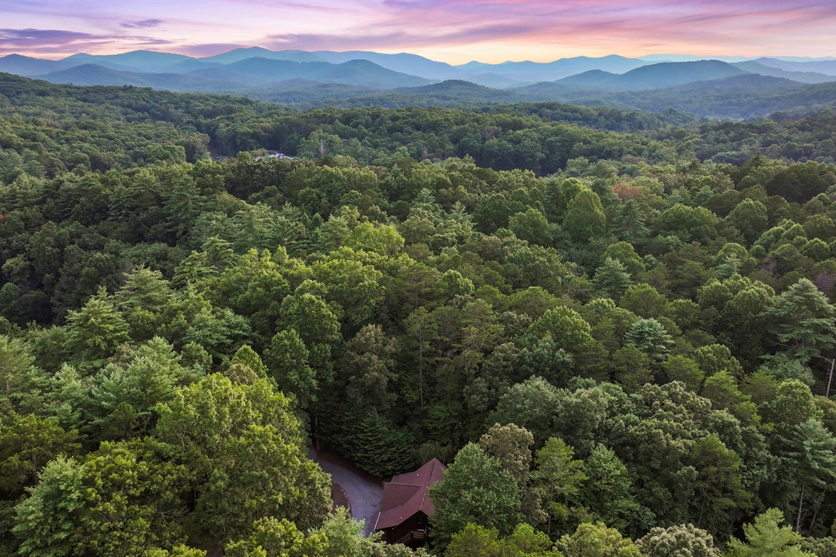 Tucked away in a sea of green, where mountain views meet endless skies, your private escape awaits.