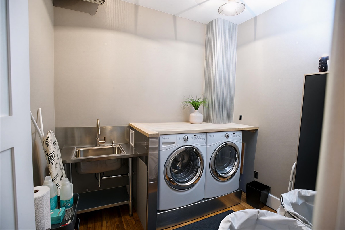 Laundry is located between Plantera and Skorda