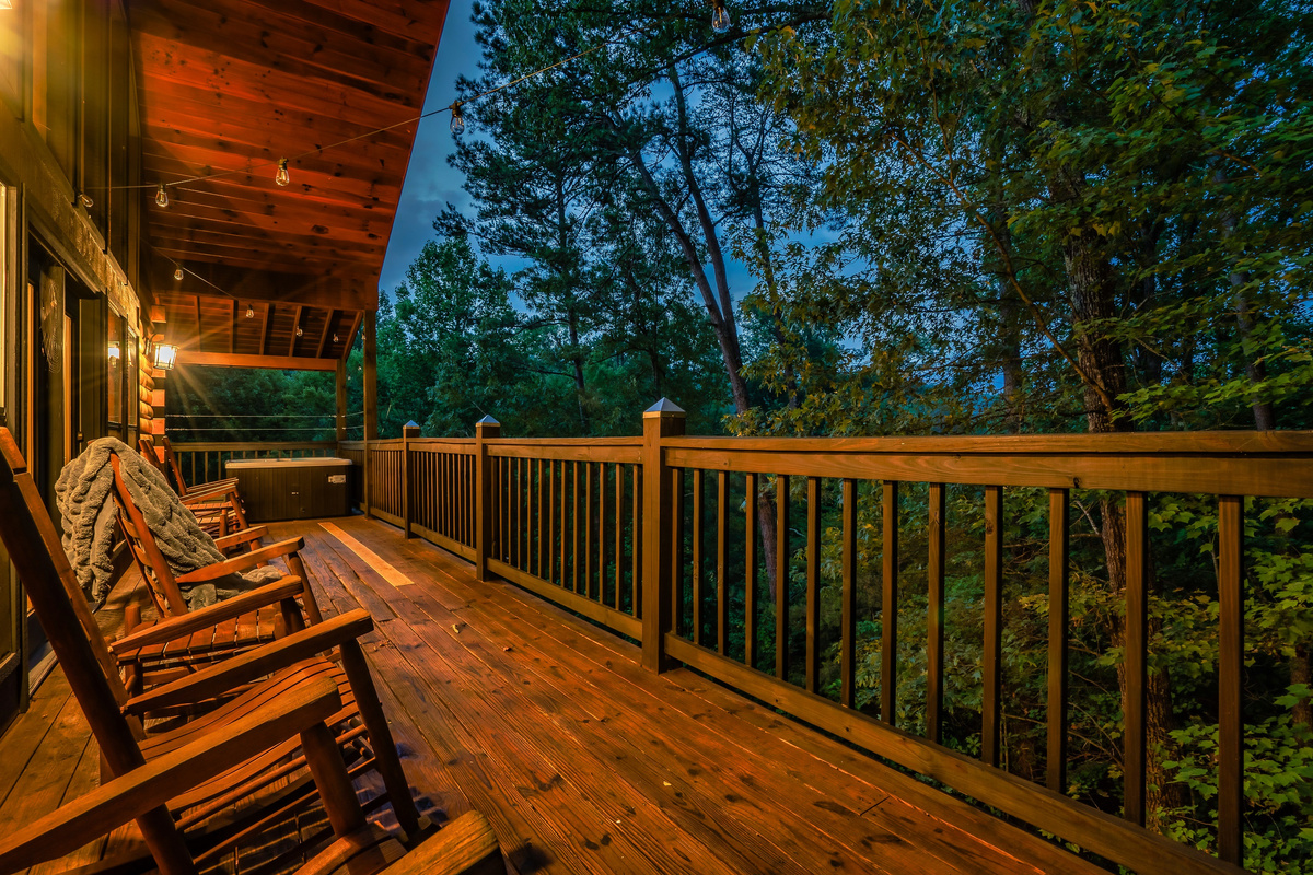 With your favorite people, beverage of choice, fresh mountain air and peaceful surrounding, you won't want the night to end.