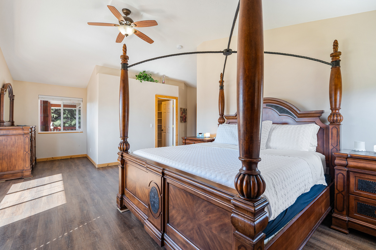 Spacious and clean the California King let's you slide into perfect sleep