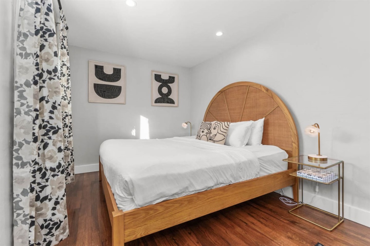 Ground Level - Ensuite Bedroom #1 - King Bed