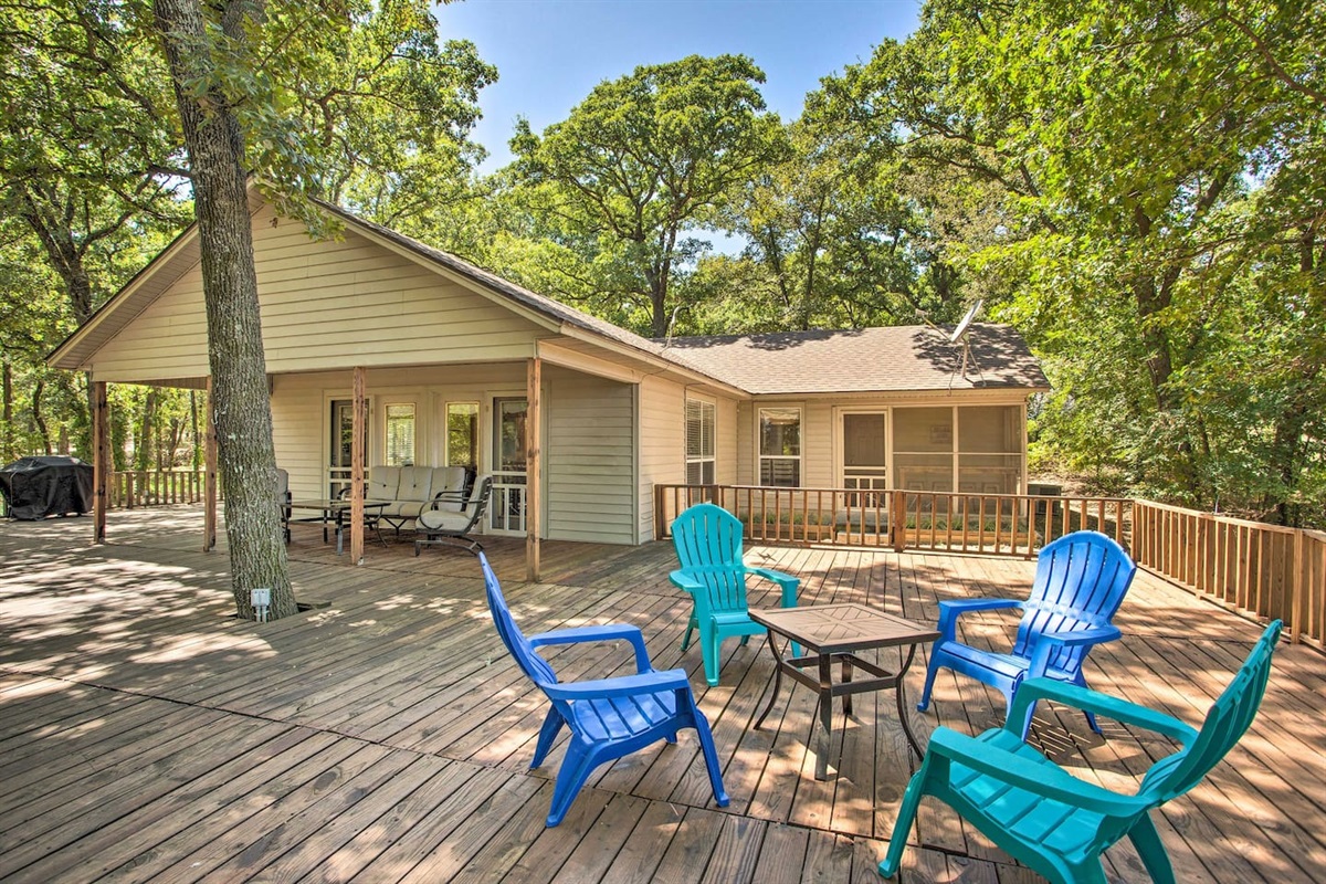 Large wrap around deck with a view of Lake Texoma.