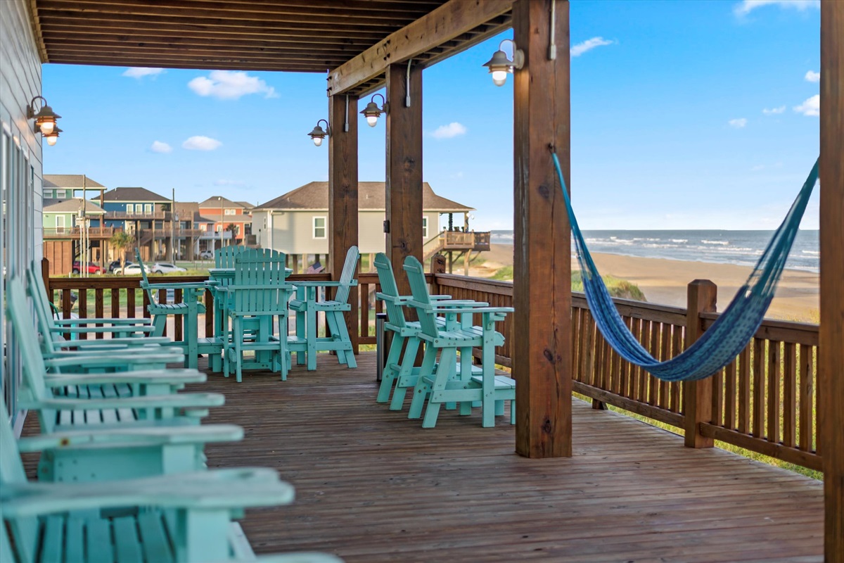 49c214da2c544b7e91f48d235307a992 Large | Beachhouse | Texas | TX | Vacation Homes | Galveston | Crystal Beach | Kokomo | Breezy Days | Beachfront Elegance | Sunrise Serenity | Southern Sands Property Management, LLC