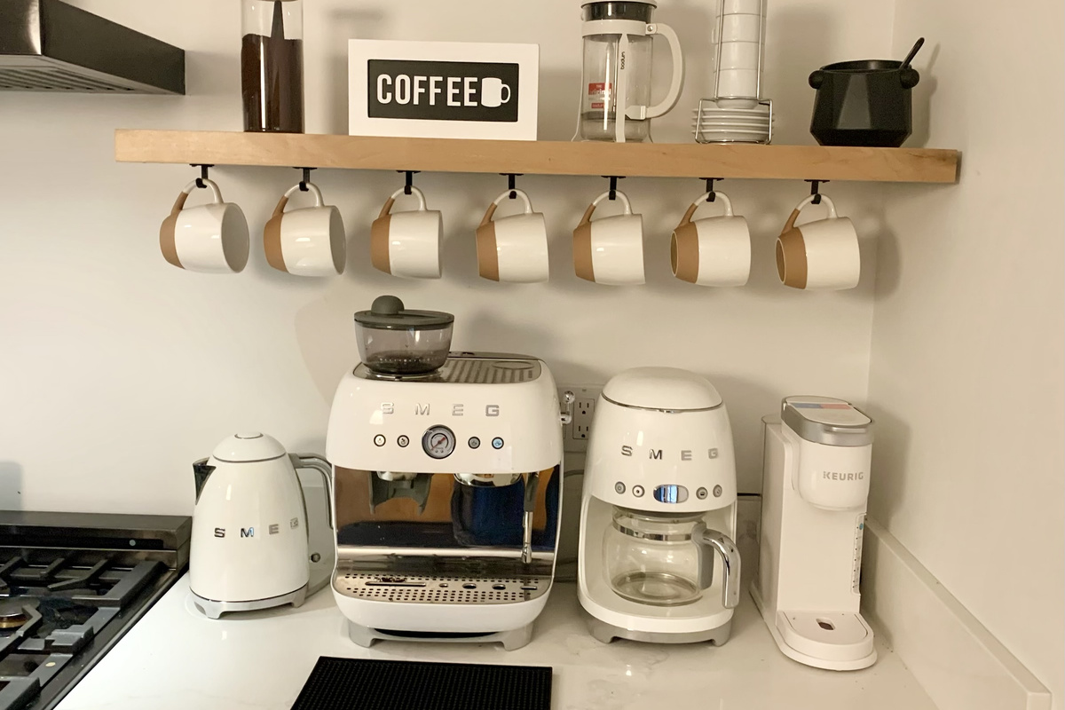 Start your mornings with our curated Smeg coffee experience