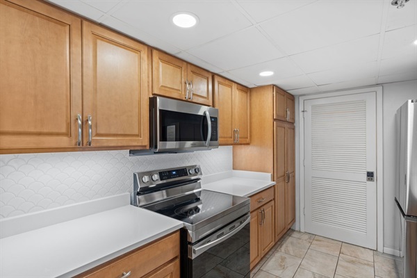 Large kitchen, well equipped