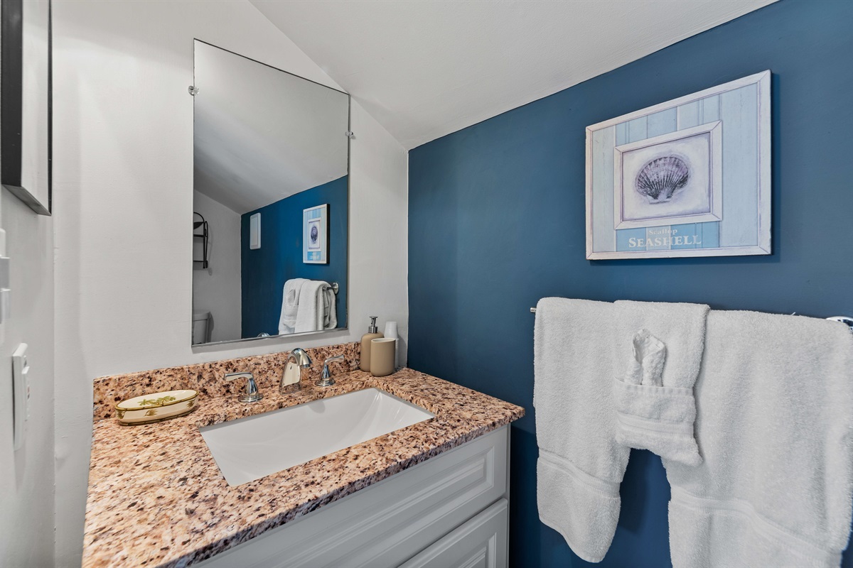 Half bathroom off of the loft