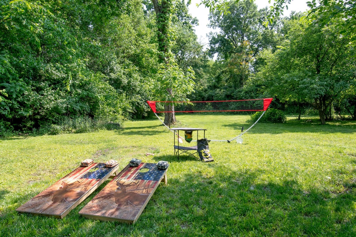 Enjoy a game of badminton and have fun playing corn hole into the evening as the boards are outlined in LED lights.