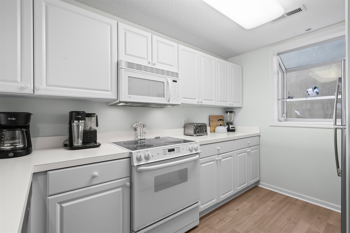 Full Kitchen