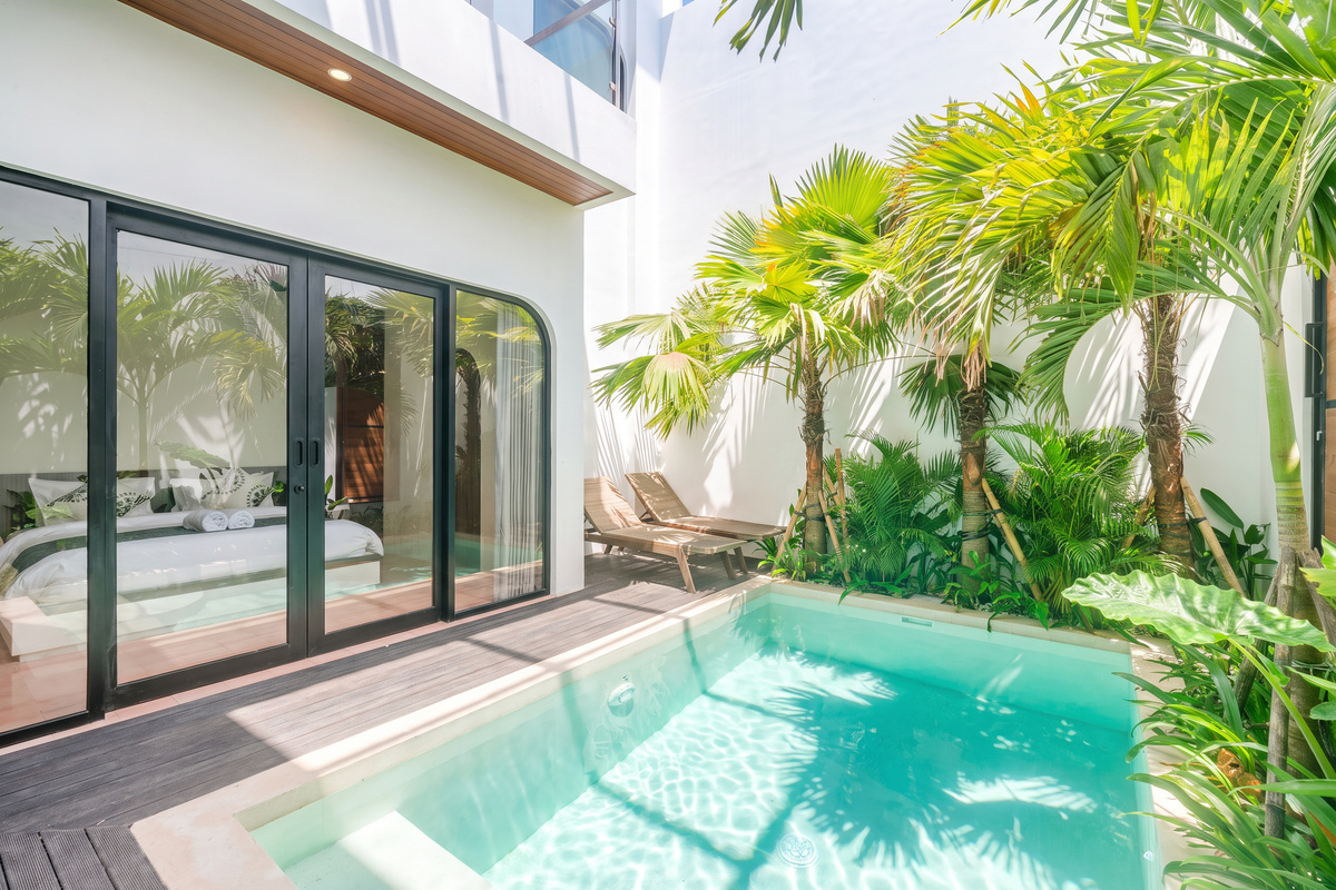 Pool area