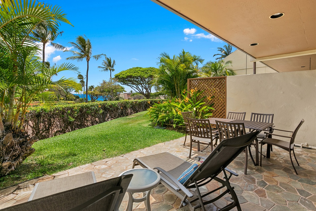 Your oceanview lanai is very private. Two chaise lounges, table seating for six