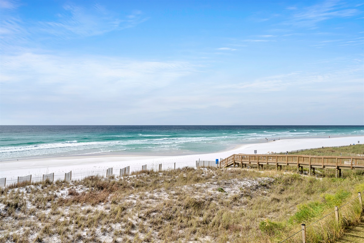PRIVATE, UNCROWDED BEACH? YES PLEASE! - Emerald Dunes has a large beachfront shared by only 27 Condos