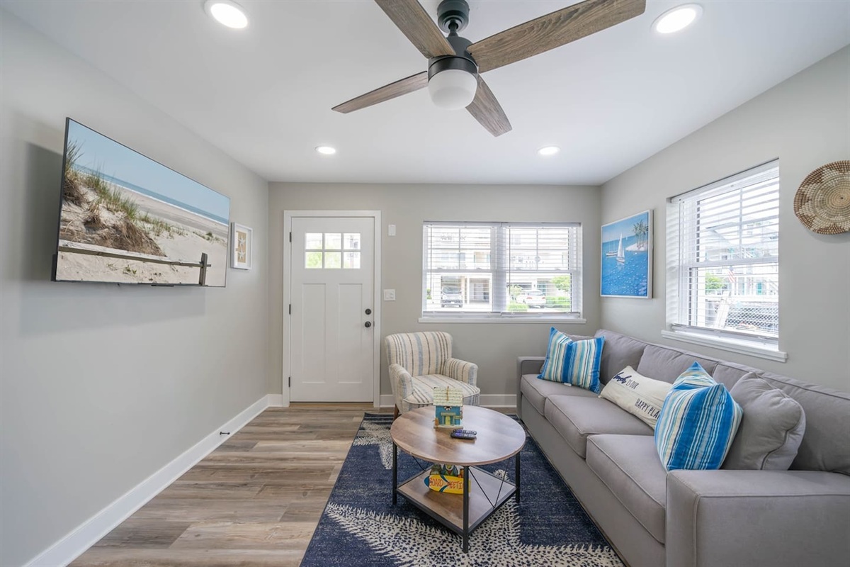 Charming and comfortable - our living room