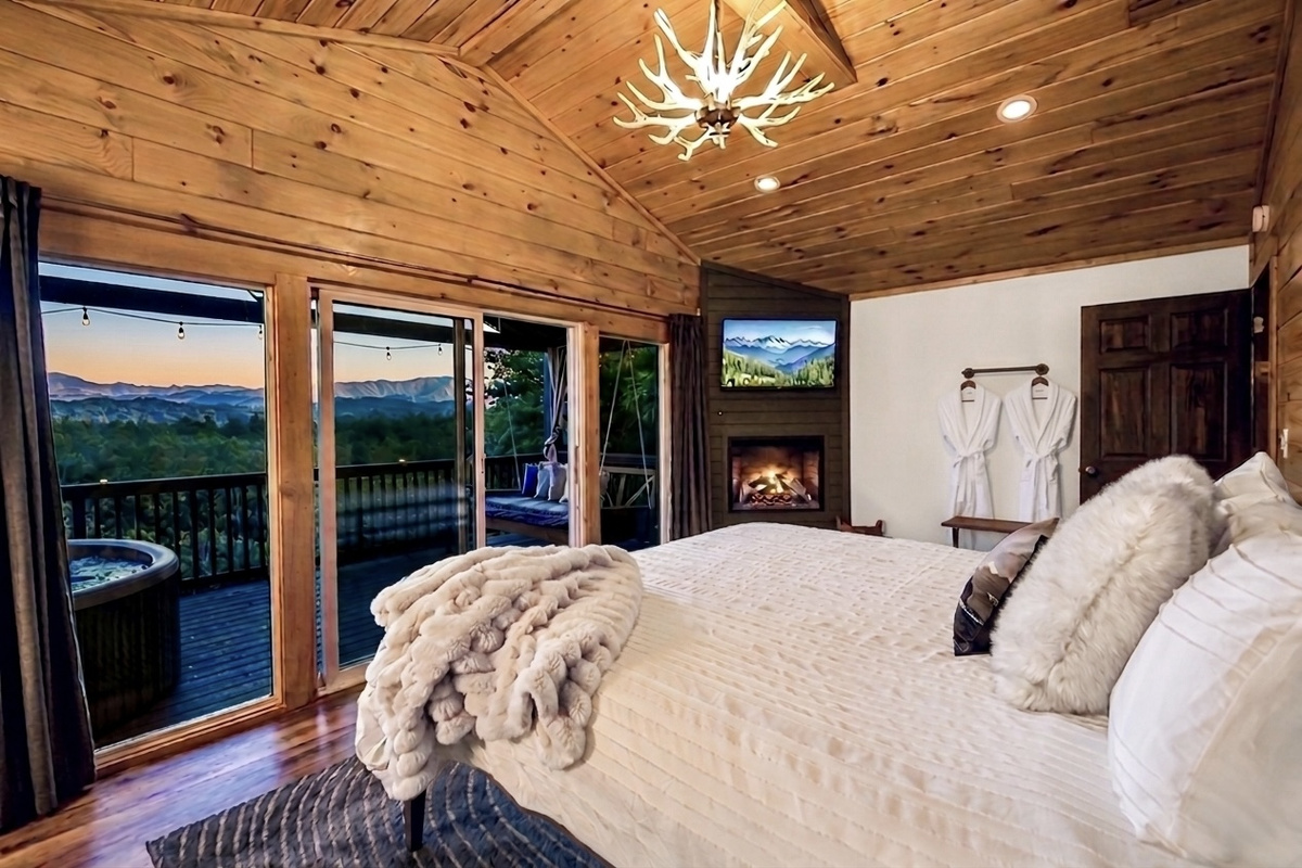 Wake up every morning to an unbelievable view of the Smoky Mountains! Love to sleep in? Close the blackout curtains and get some well-deserved rest.