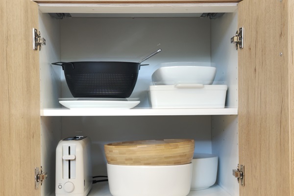 Kitchen - prep bowls & supplies