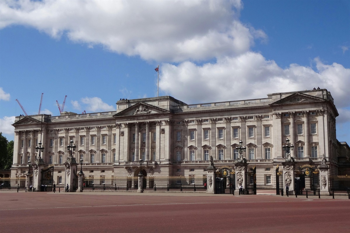 Point of interest - Buckingham Palace