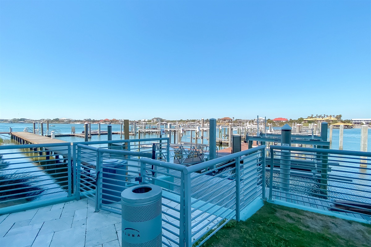 Anchored in elegance. The private marina at Bella Luna provides seamless access to Gulf adventures.