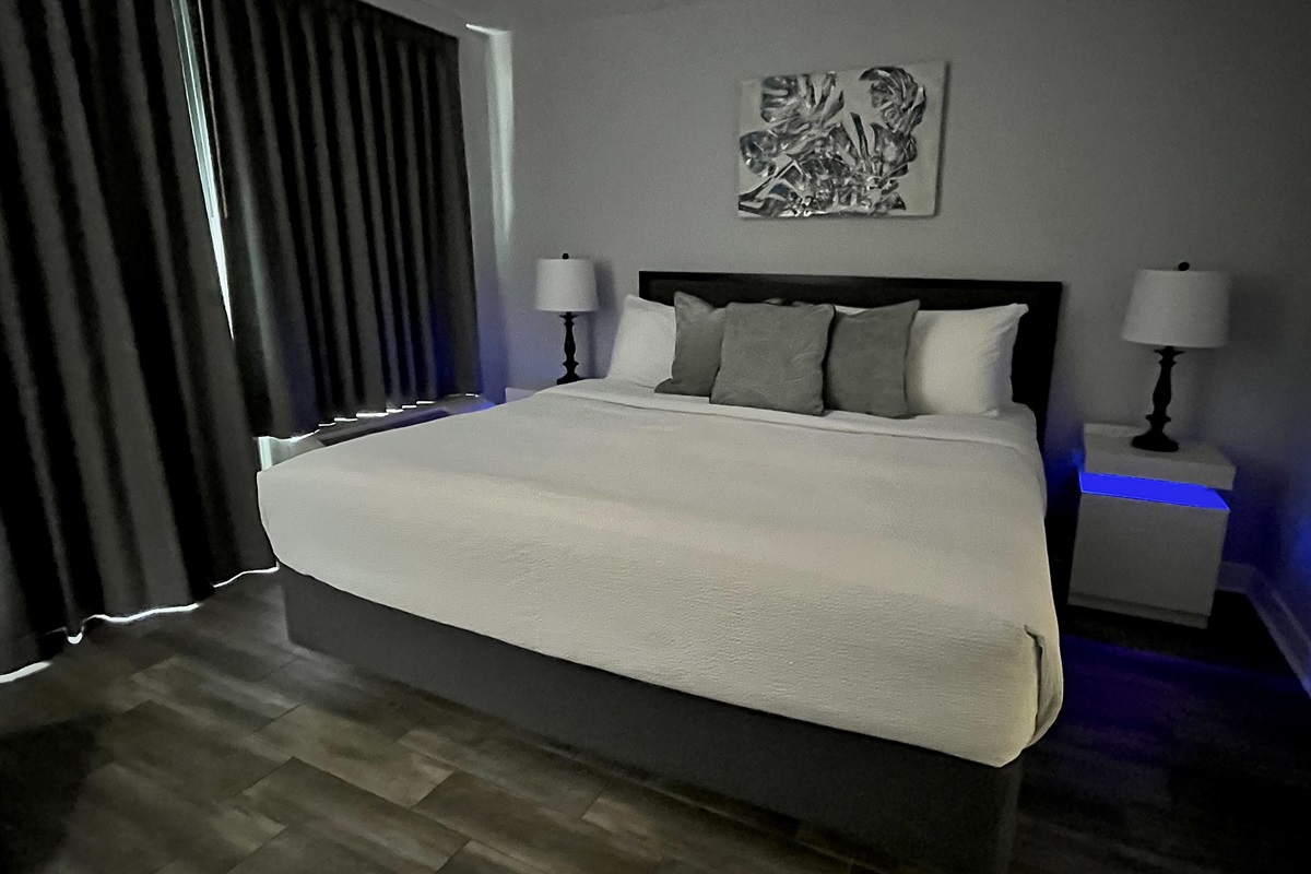 Fall into a seaview slumber with a bed thoughtfully placed near the balcony, allowing you to enjoy the mesmerizing views before drifting off to sleep