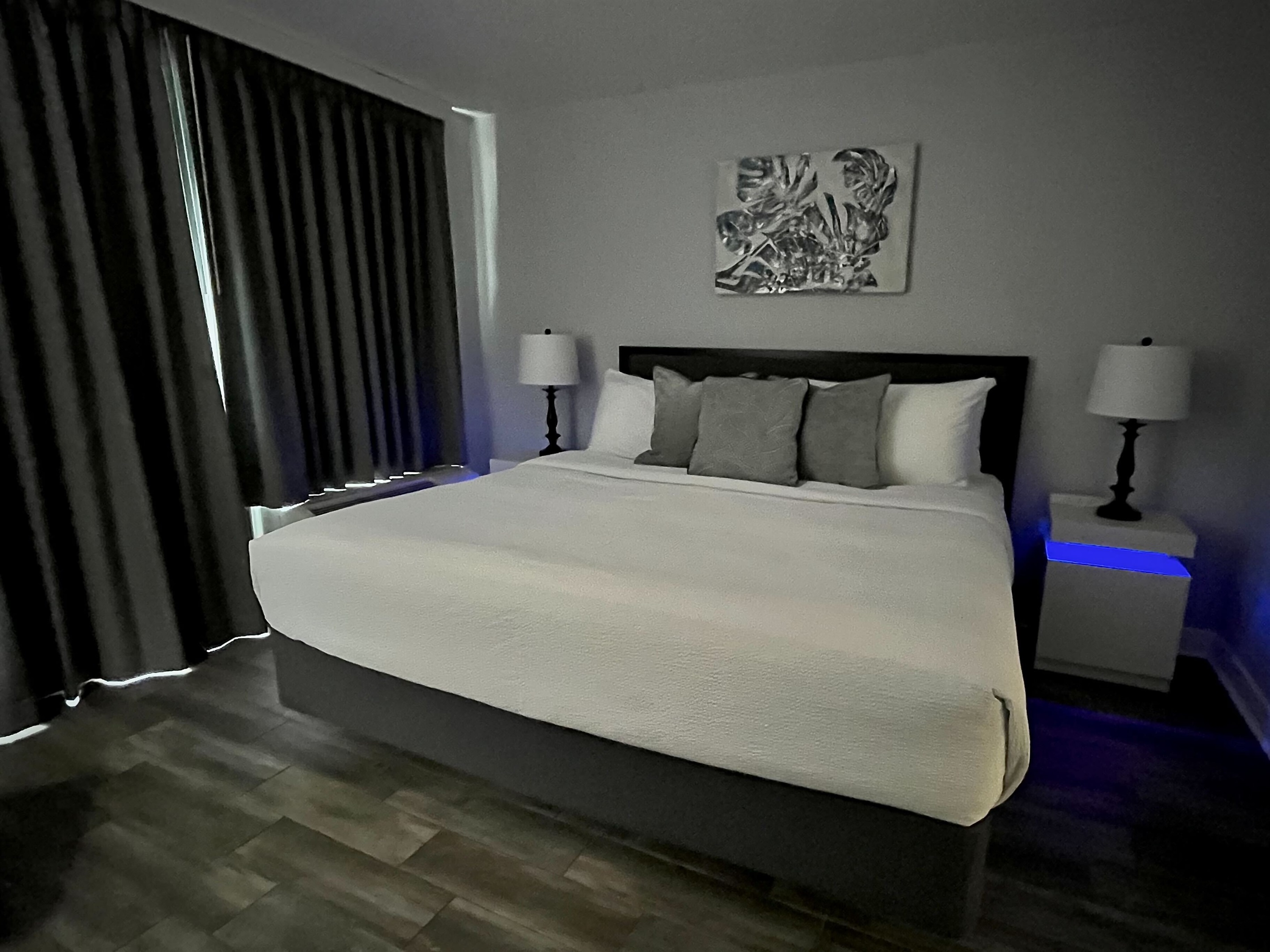 Fall into a seaview slumber with a bed thoughtfully placed near the balcony, allowing you to enjoy the mesmerizing views before drifting off to sleep