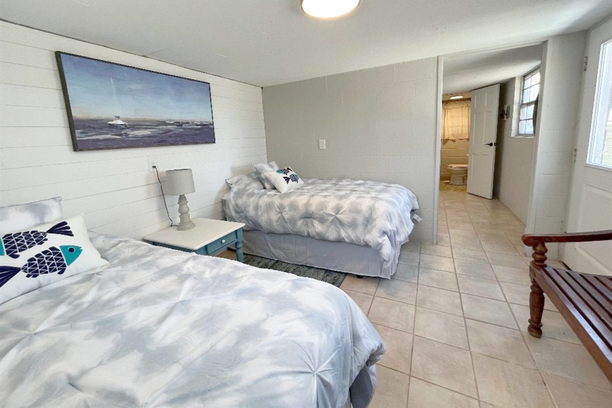 Downstairs bedroom with two twins
