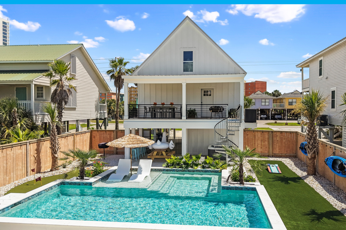 Your own private pool, putting green, cornhole and plenty of room for family fun.