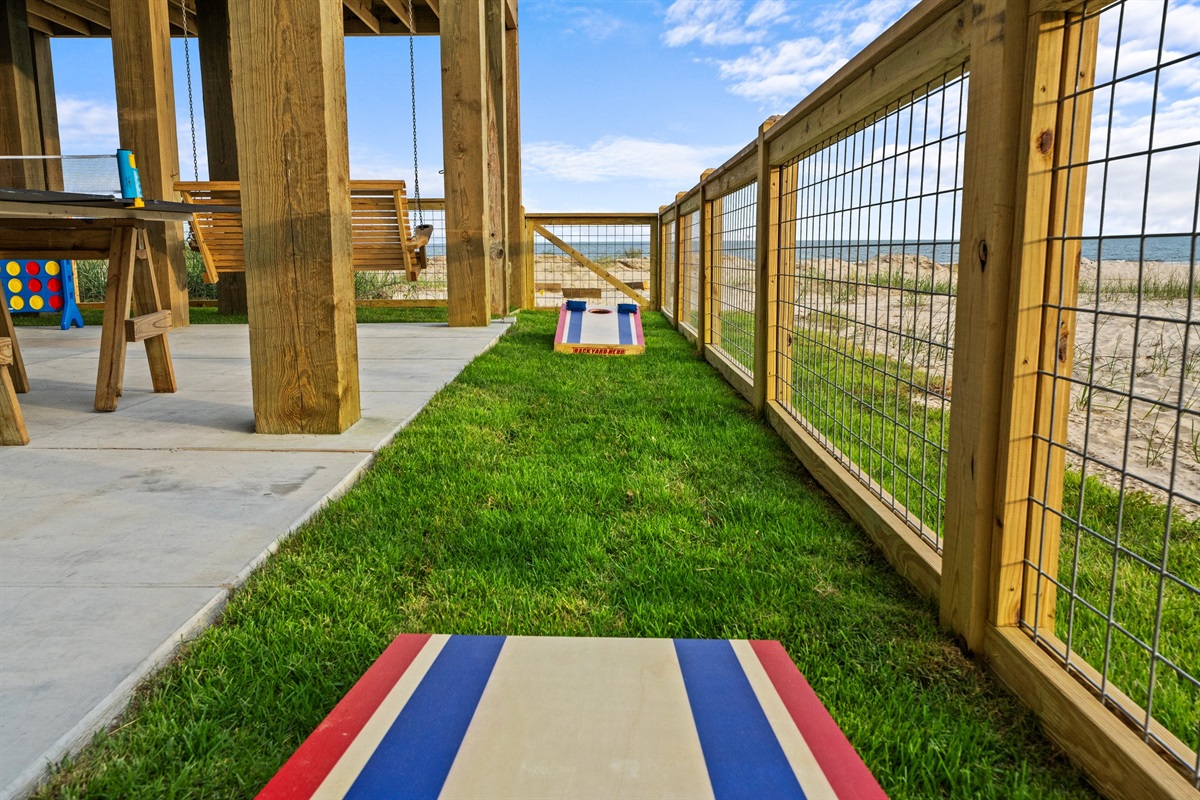 4ad4f0756ad14a23ace965a58ccb5331 Large | Beachhouse | Texas | TX | Vacation Homes | Galveston | Crystal Beach | Kokomo | Breezy Days | Beachfront Elegance | Sunrise Serenity | Southern Sands Property Management, LLC