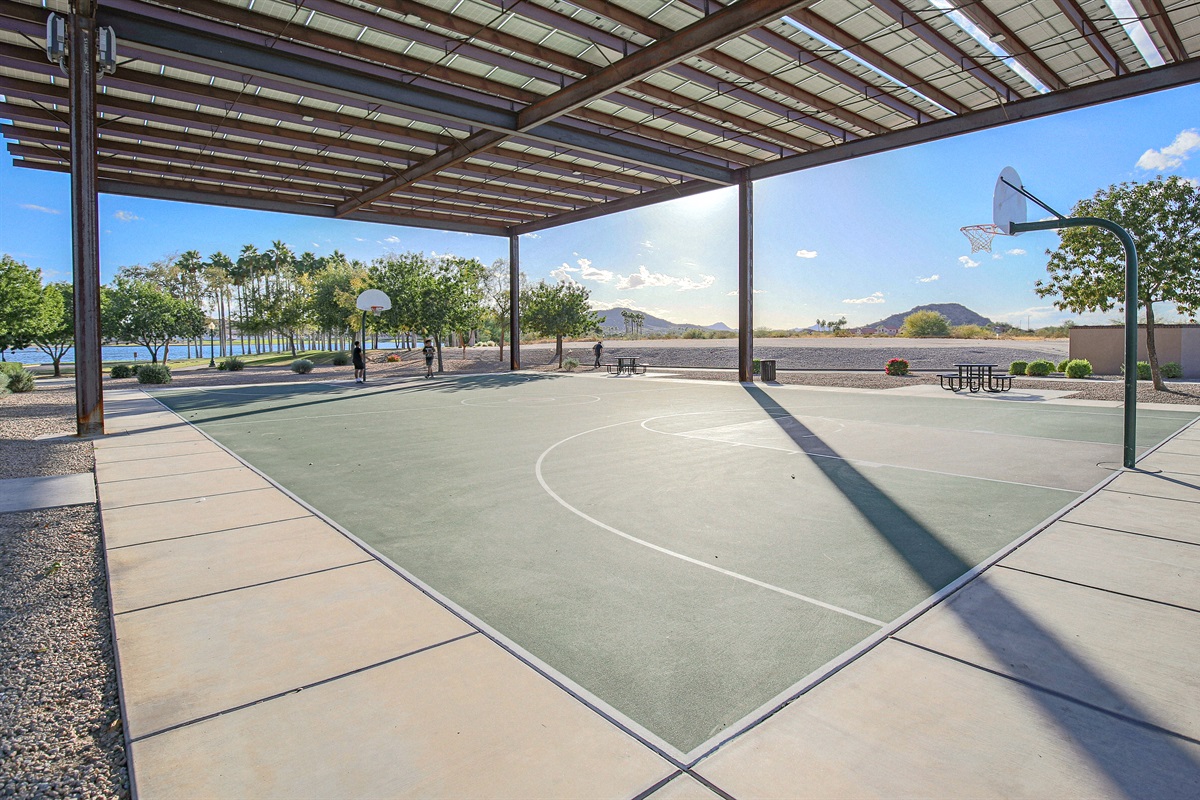 Goodyear Retreat | 4BD 2BTH | Heated Pool — Goodyear Retreat | 4Bed&2Bath | Heated Pool, Goodyear, Arizona — photo 52