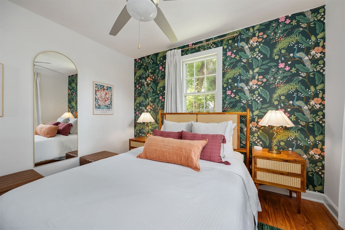 The home has 2 Queen-size bedrooms.