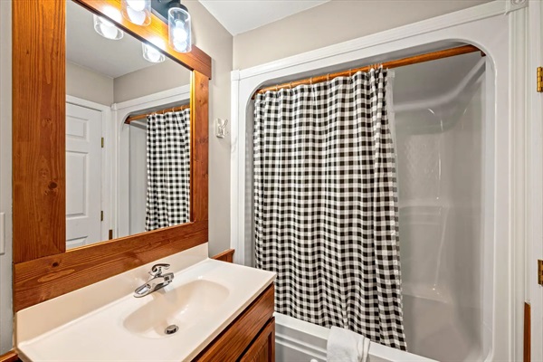 Bathroom: Step Free Access
