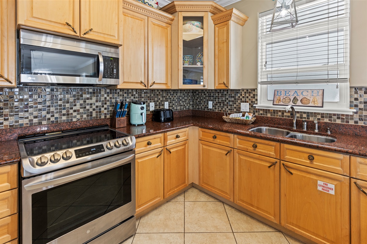 Kitchen (2nd Floor)