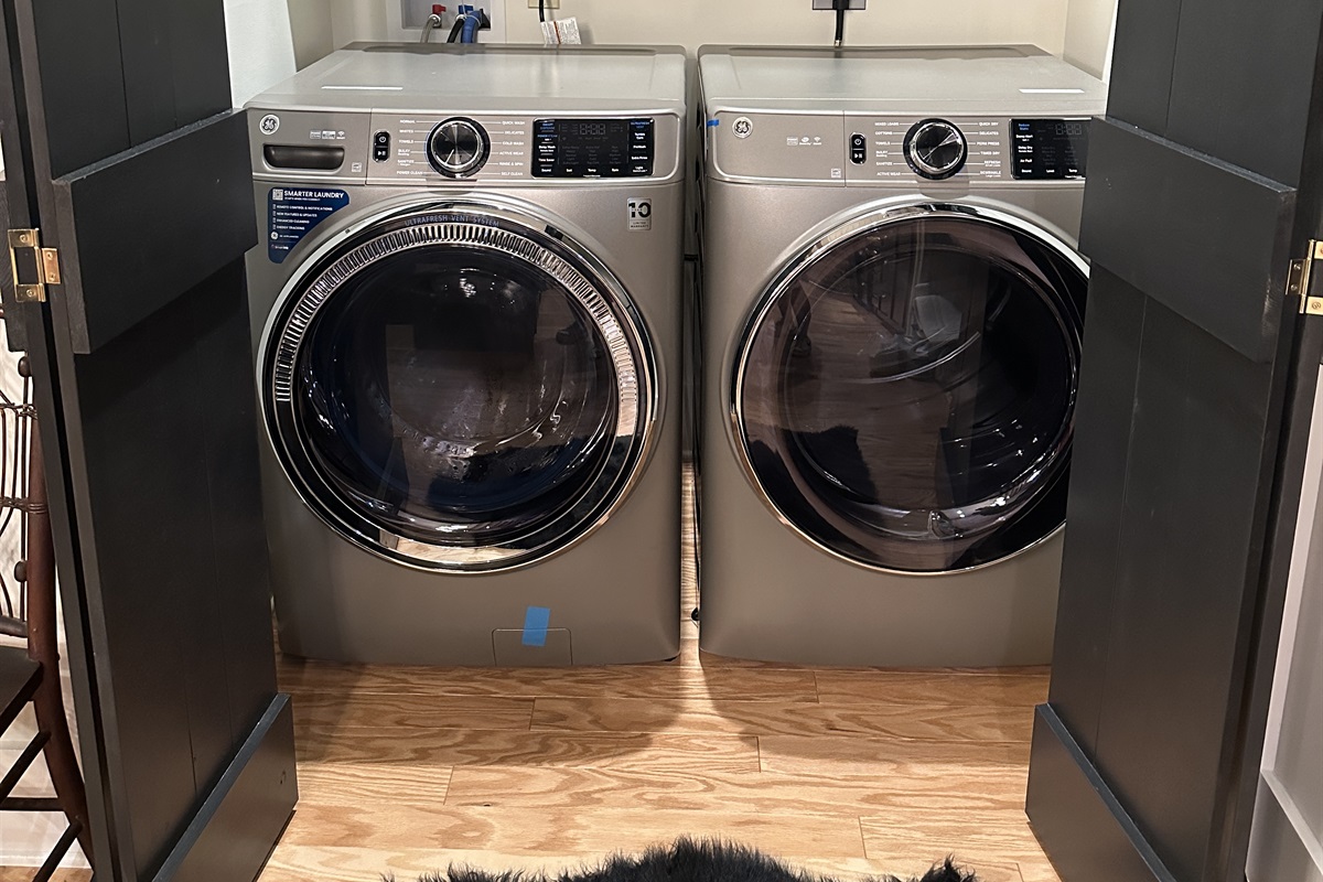 Full Size Washer and Dryer