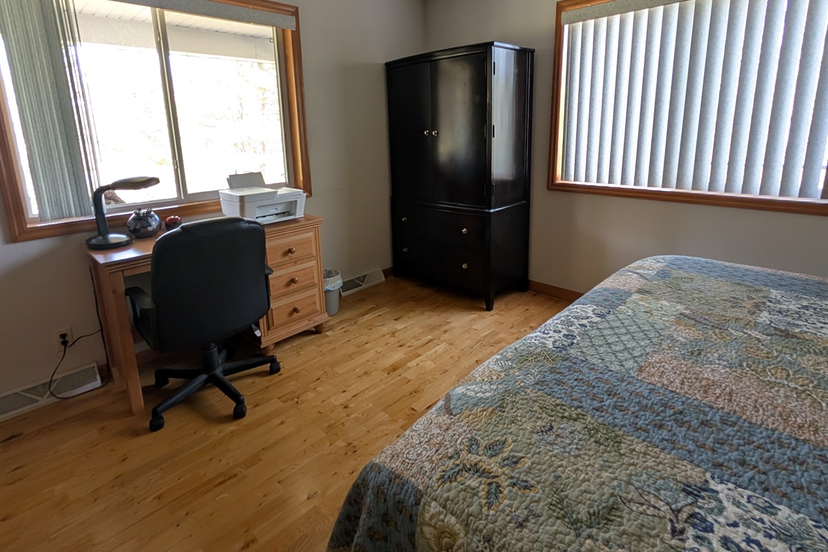 Main Floor King Bedroom